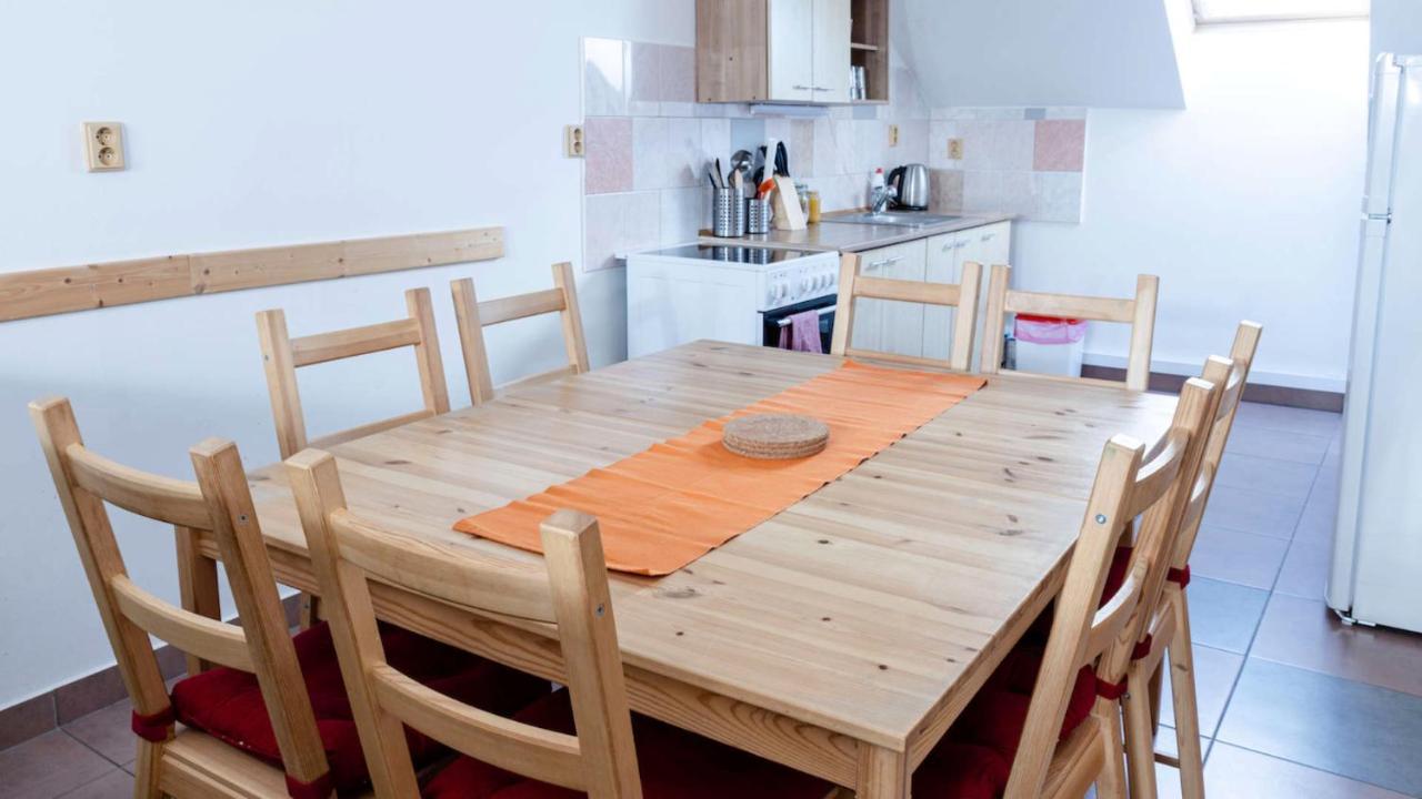 Apartman Cabernet Velké Pavlovice Екстериор снимка