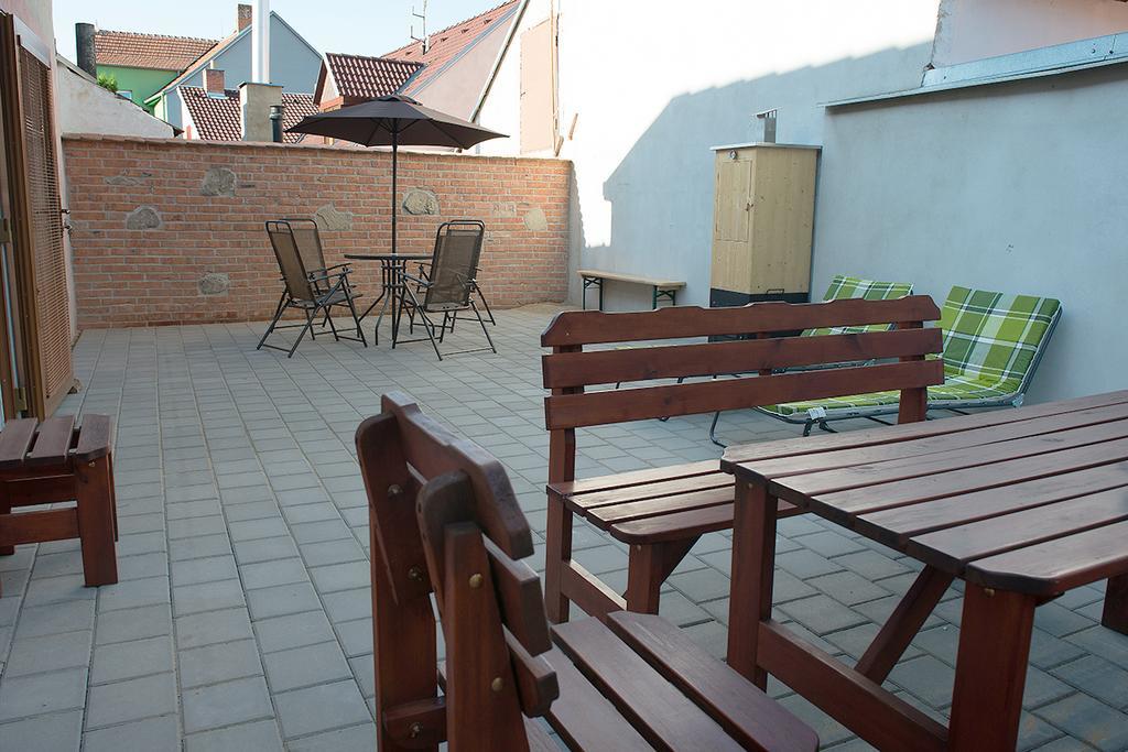 Apartman Cabernet Velké Pavlovice Стая снимка