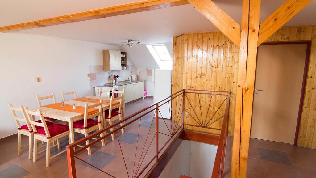 Apartman Cabernet Velké Pavlovice Стая снимка